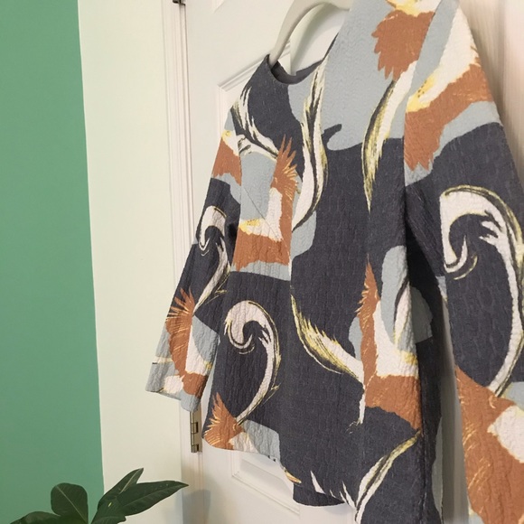 COPY - Artsy cranes boxy cropped bird blouse - Picture 3 of 7